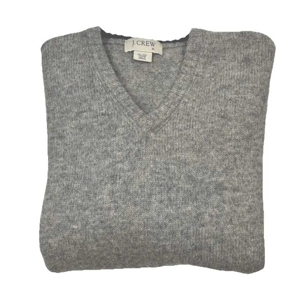 Men’s VTG Y2K J Crew V Neck Sweater 100% Wool Shetland Gray Size XL READ